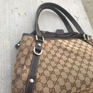 Gucci Shoulder Bag